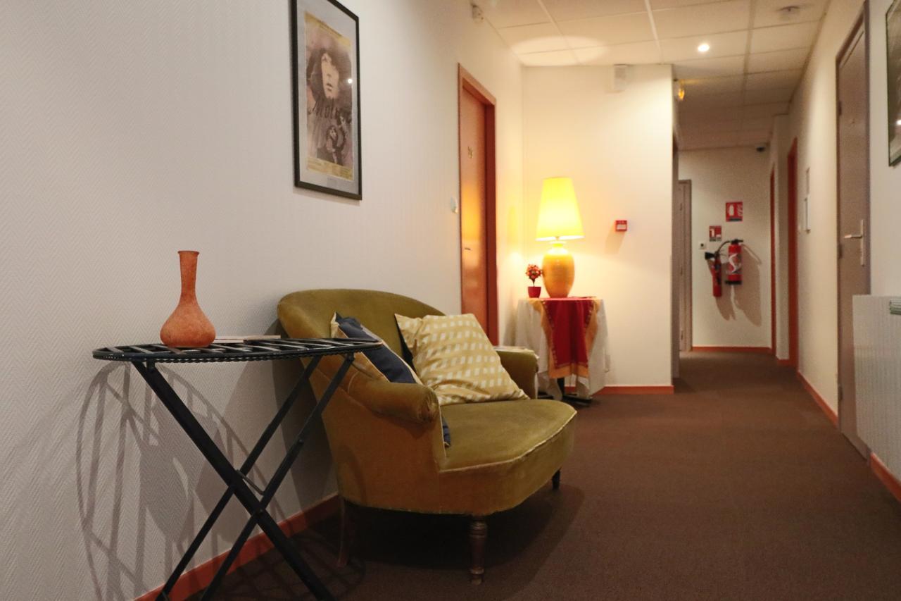 Logis-Hotel Des Oliviers ティオンヴィル エクステリア 写真